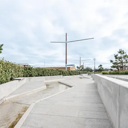 Luxurious New With Stunning Views Apartment Ostende