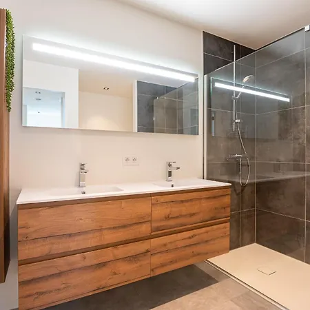 Lejlighed Luxurious New With Stunning Views